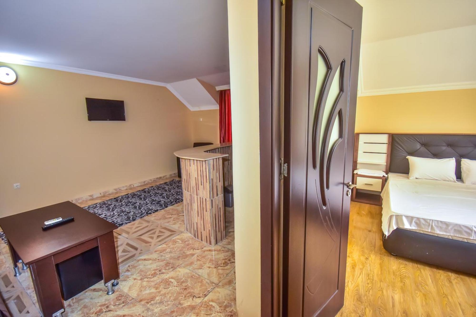 Family Apartments In Batumi Ngoại thất bức ảnh