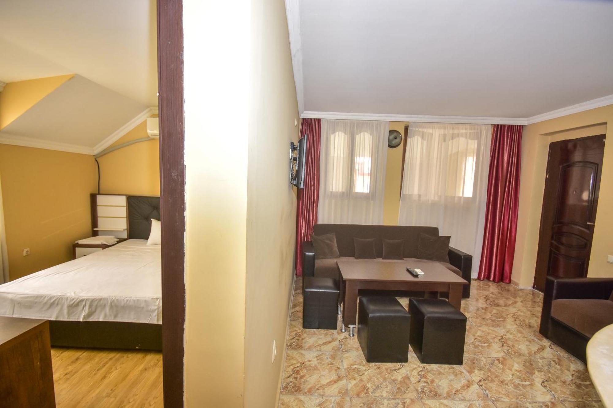 Family Apartments In Batumi Ngoại thất bức ảnh