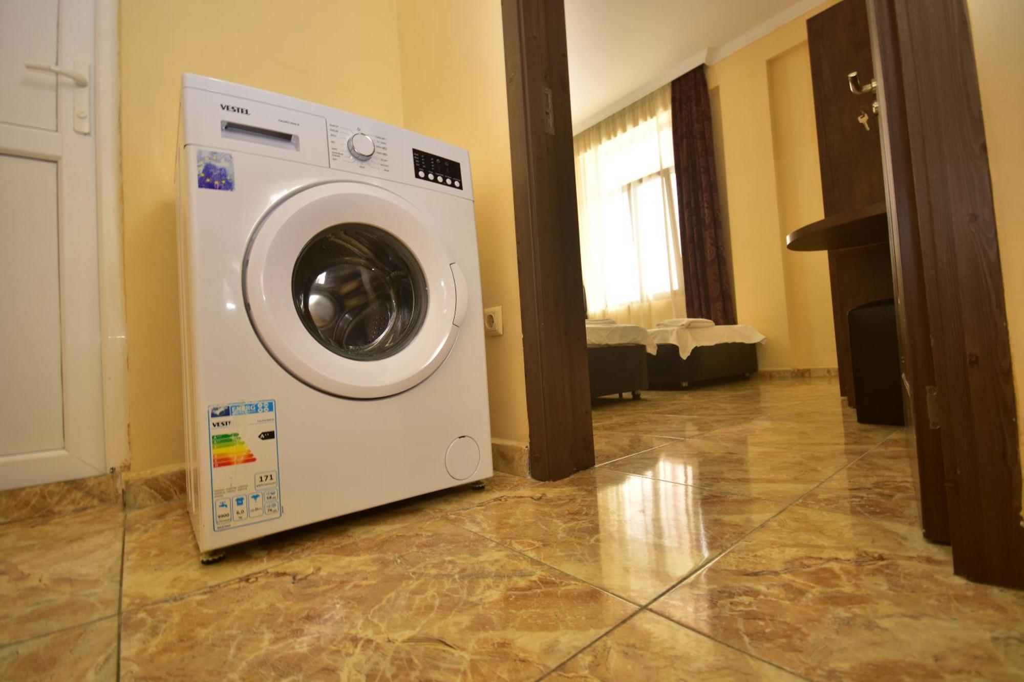 Family Apartments In Batumi Ngoại thất bức ảnh